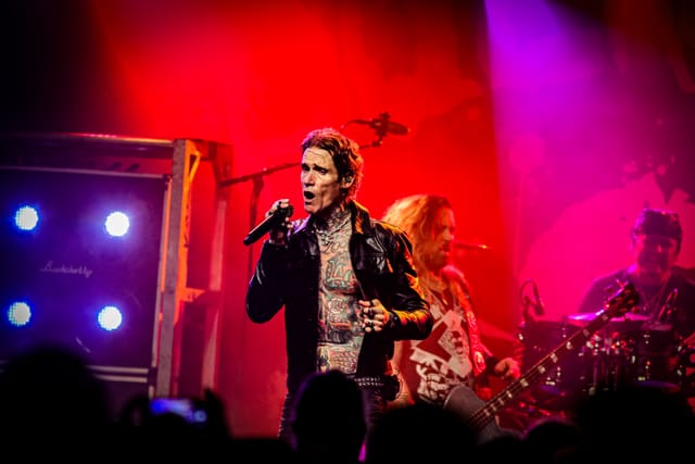 Buckcherry gallery image 9