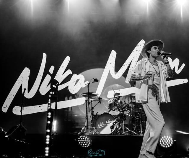 Niko Moon gallery image 10